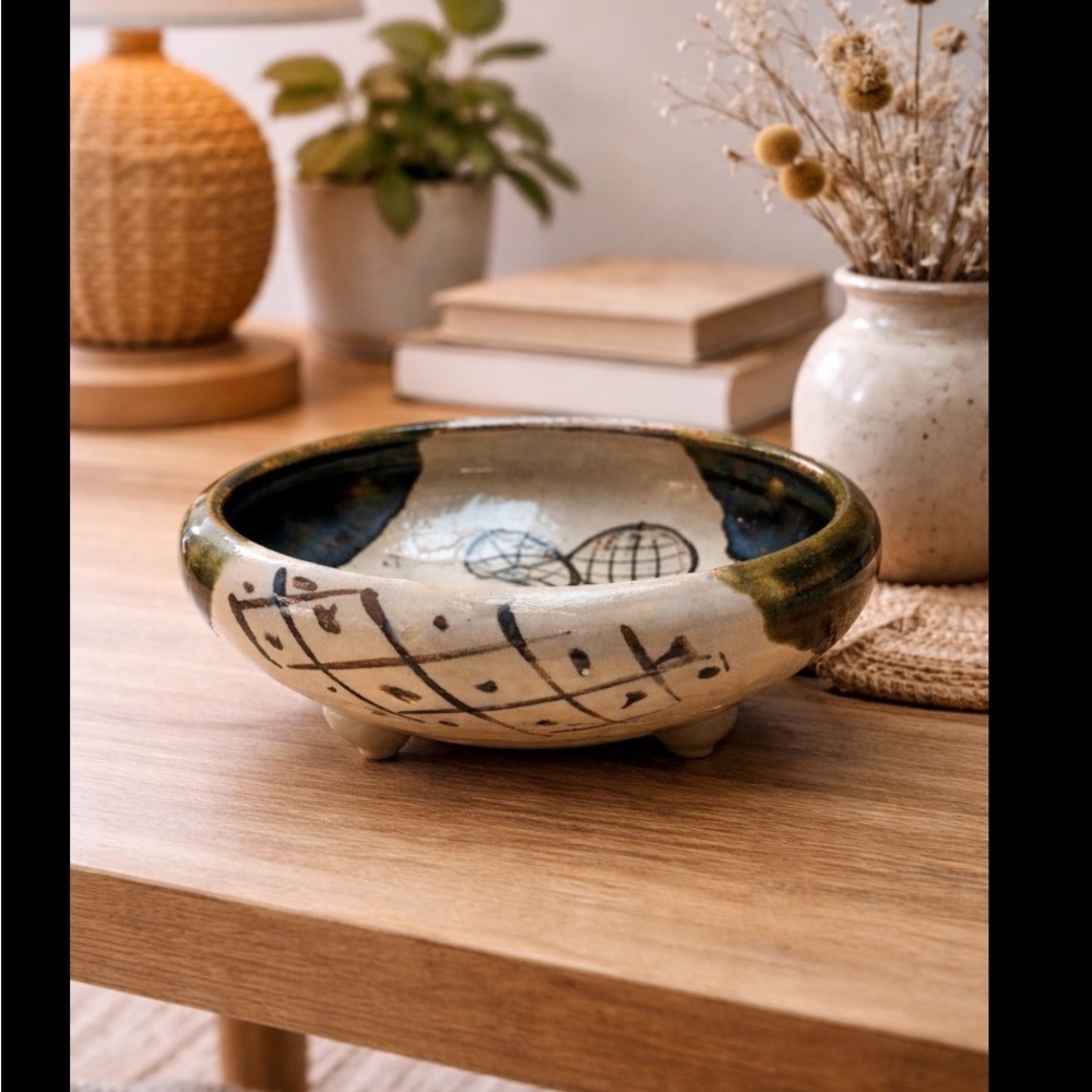 Vintage Studio Pottery Bowl Abstract Ceramic Footed Artisan 1970s Hand-thrown